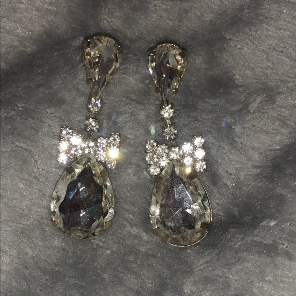Earrings silver bows